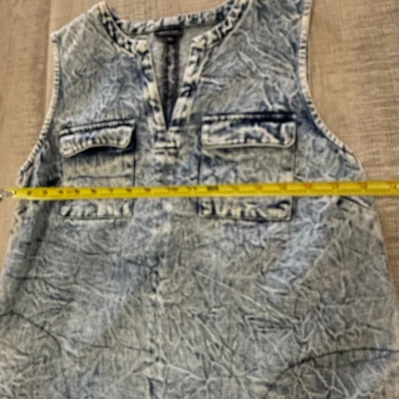 Who What Wear Distressed Denim Midi Dress with Pockets Size Medium - Picture 11 of 13